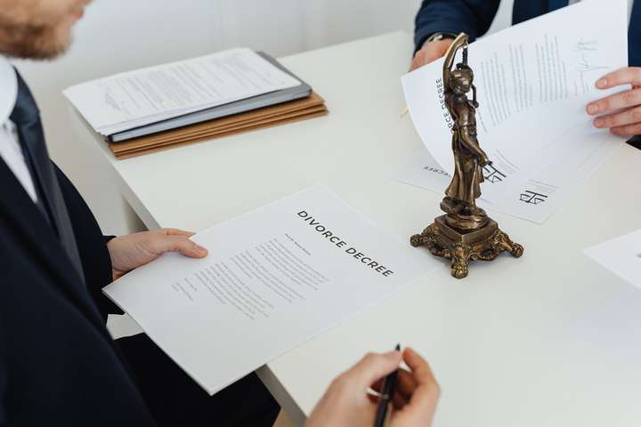 signing divorce decree