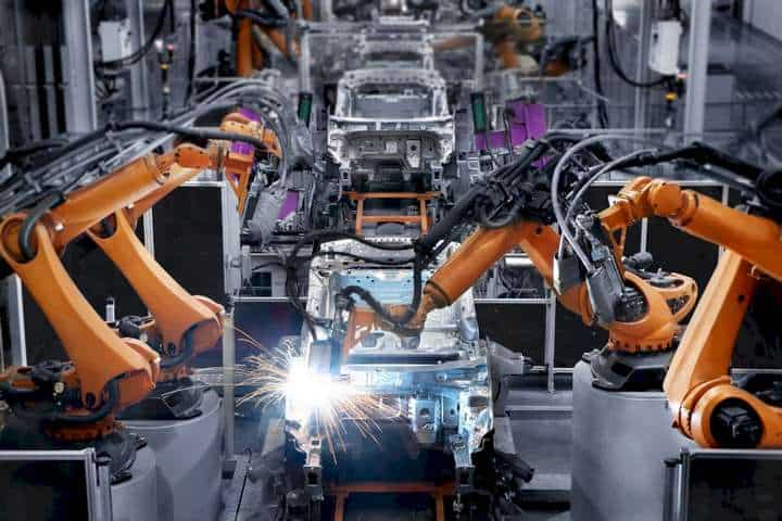 car assembly industrial robots working
