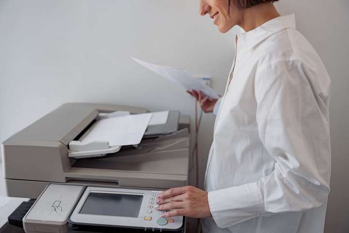 woman printing documents